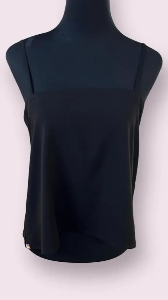 Dafne Top Closed - Viscose Solid Colors