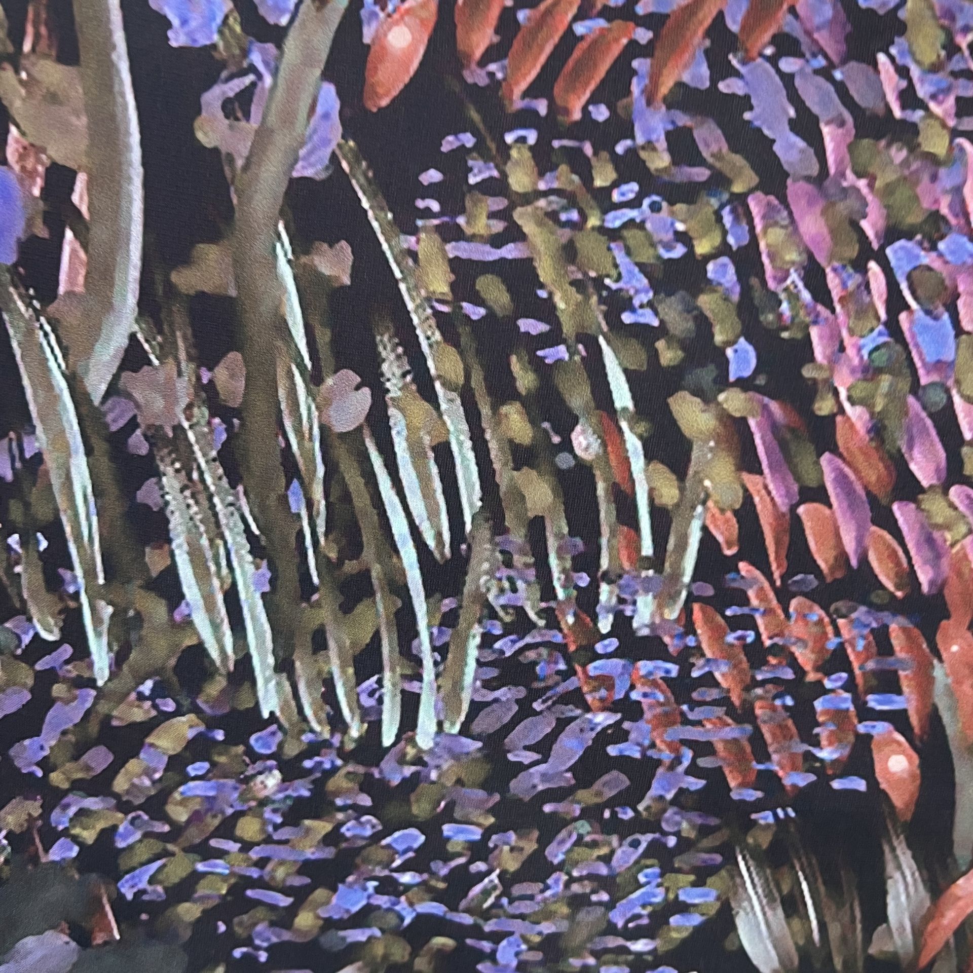 Color: Black/Green-Red-Purple Brushed Design