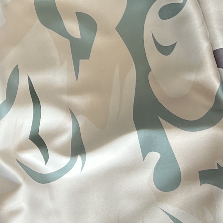 Color: White/Green Ombre Forms