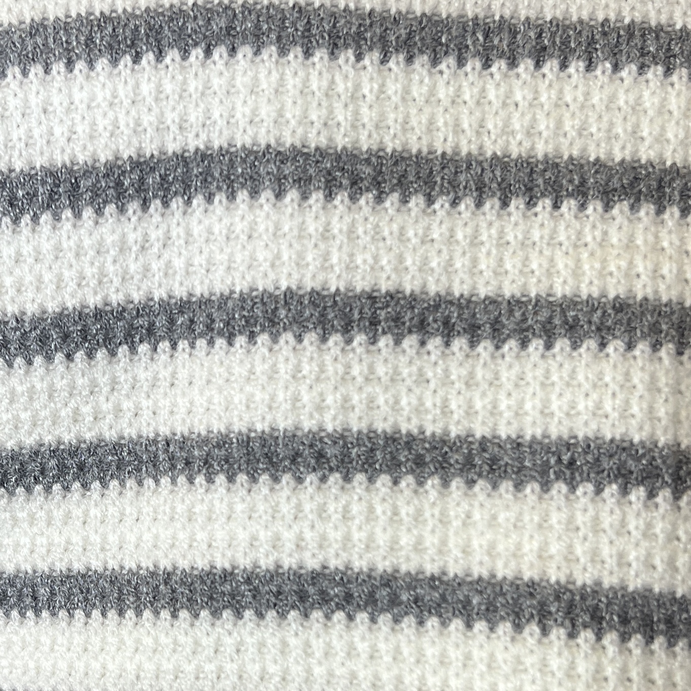 Color: Off White/Gray Stripes