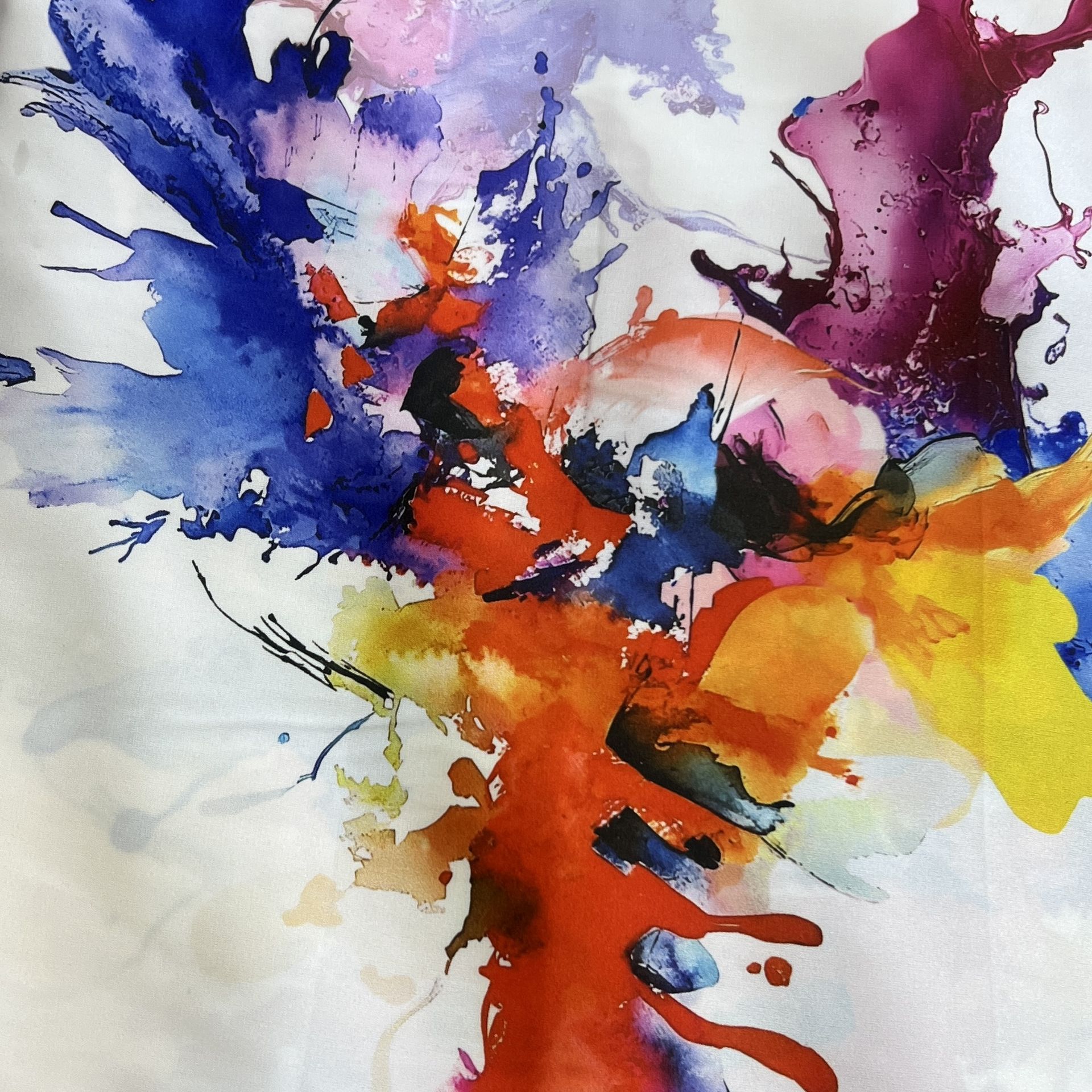 Color: White/Red-Blue Aqua