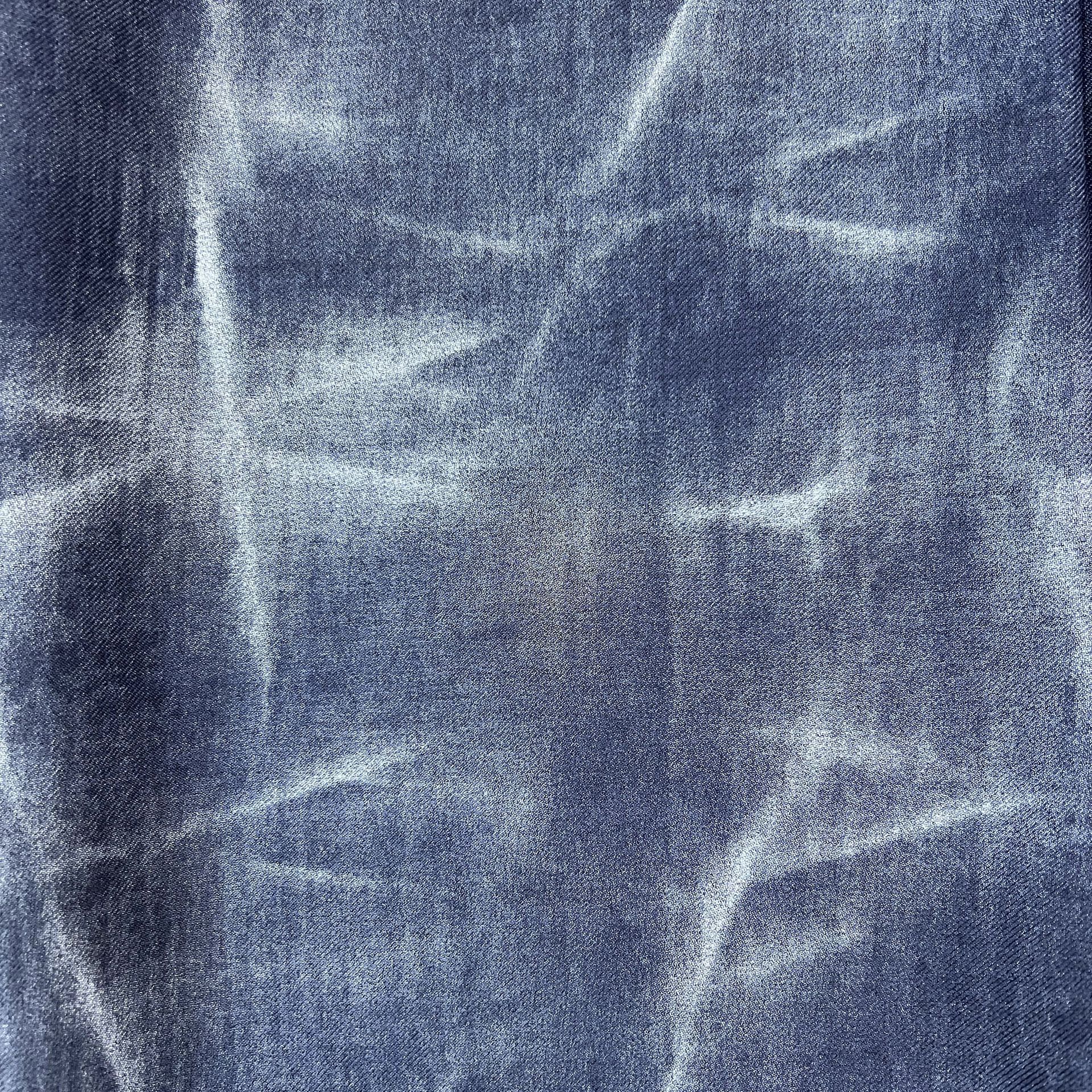 Color: Blue/White Dye