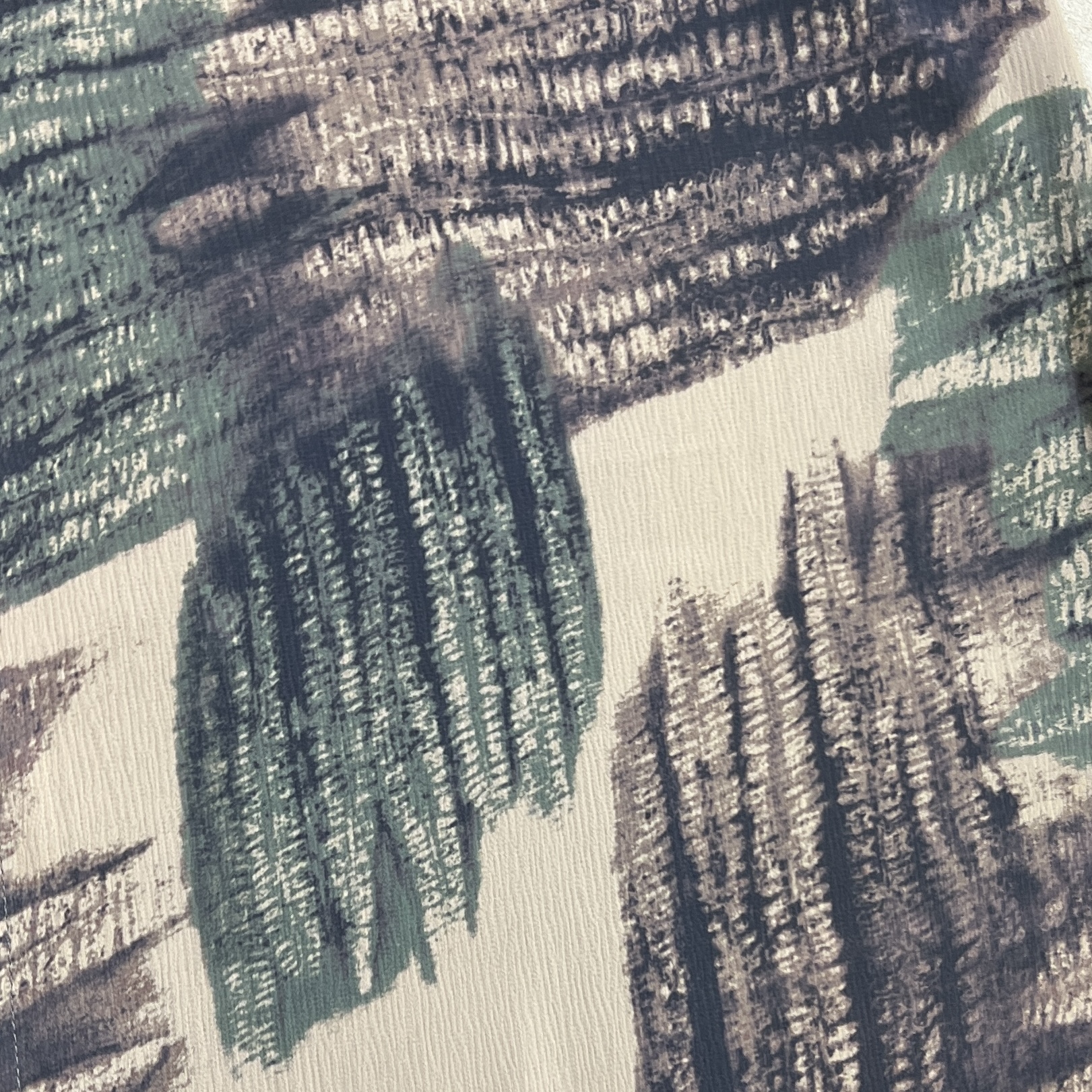 Color: Olive/Brown Design