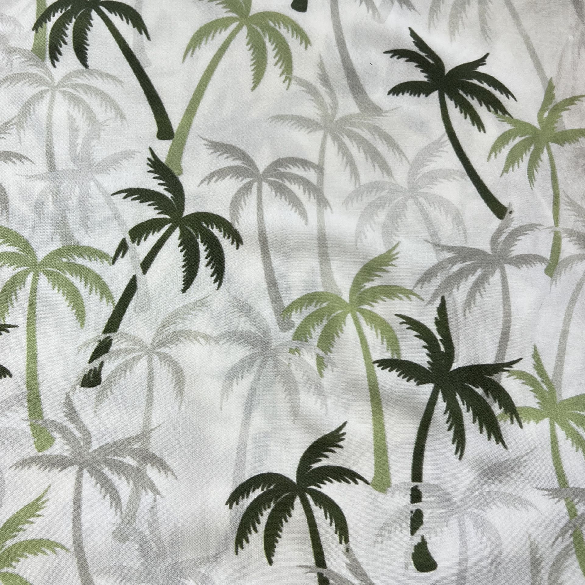 Color: White/Green Palm Trees