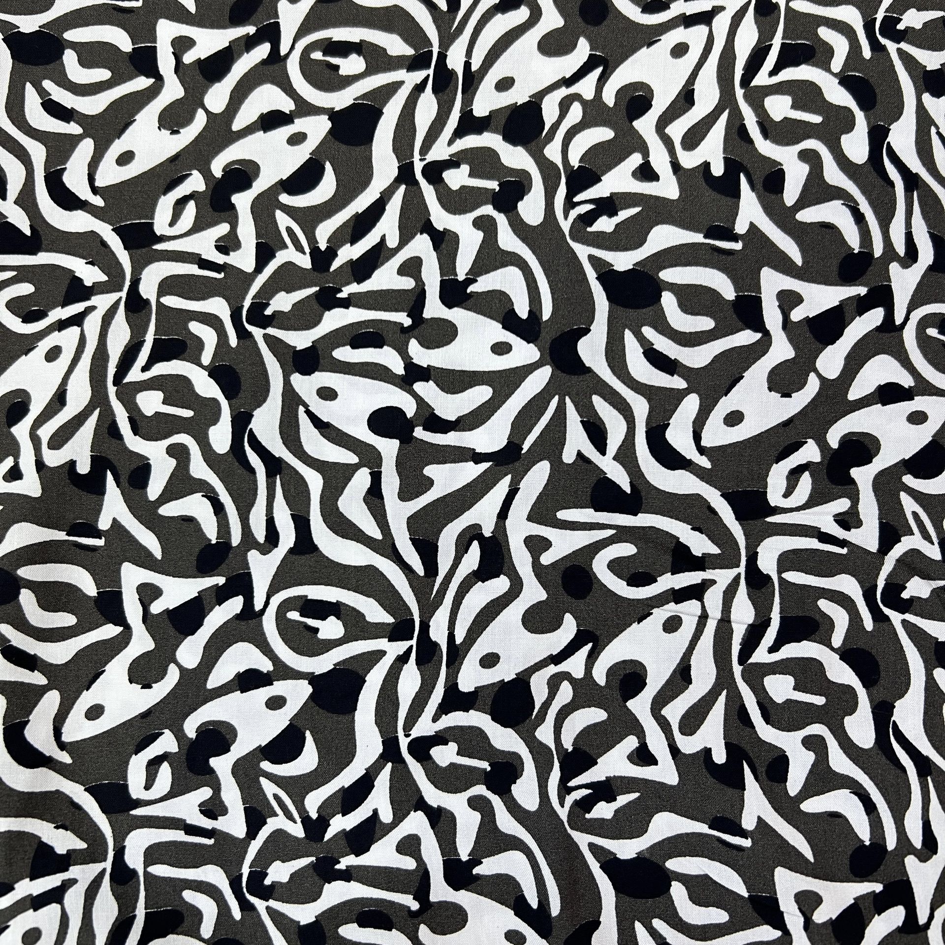 Color: Dark Gray/White Design with Black Dots