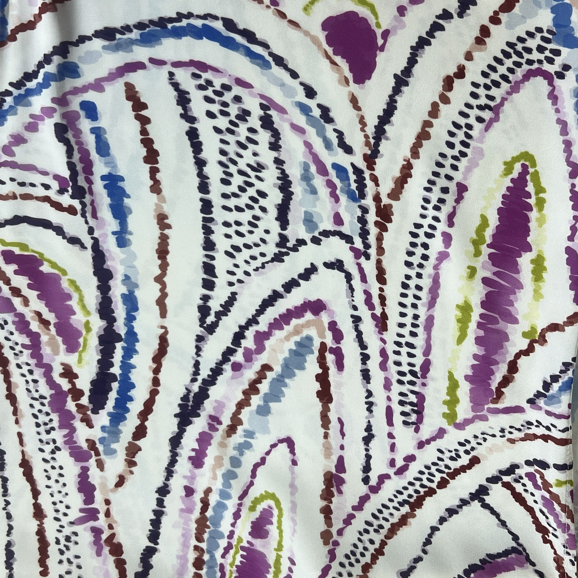 Color: White/Purple-Pink Dots Paisley