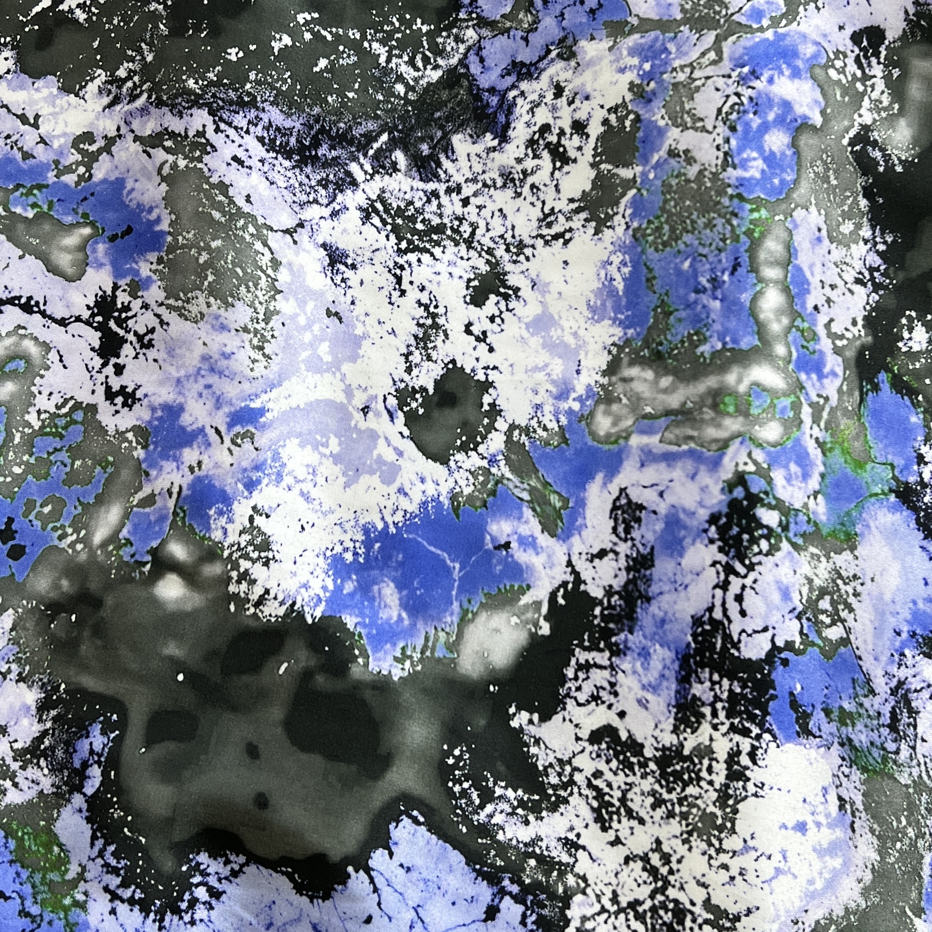 Color: Blue-Black-Green Splash