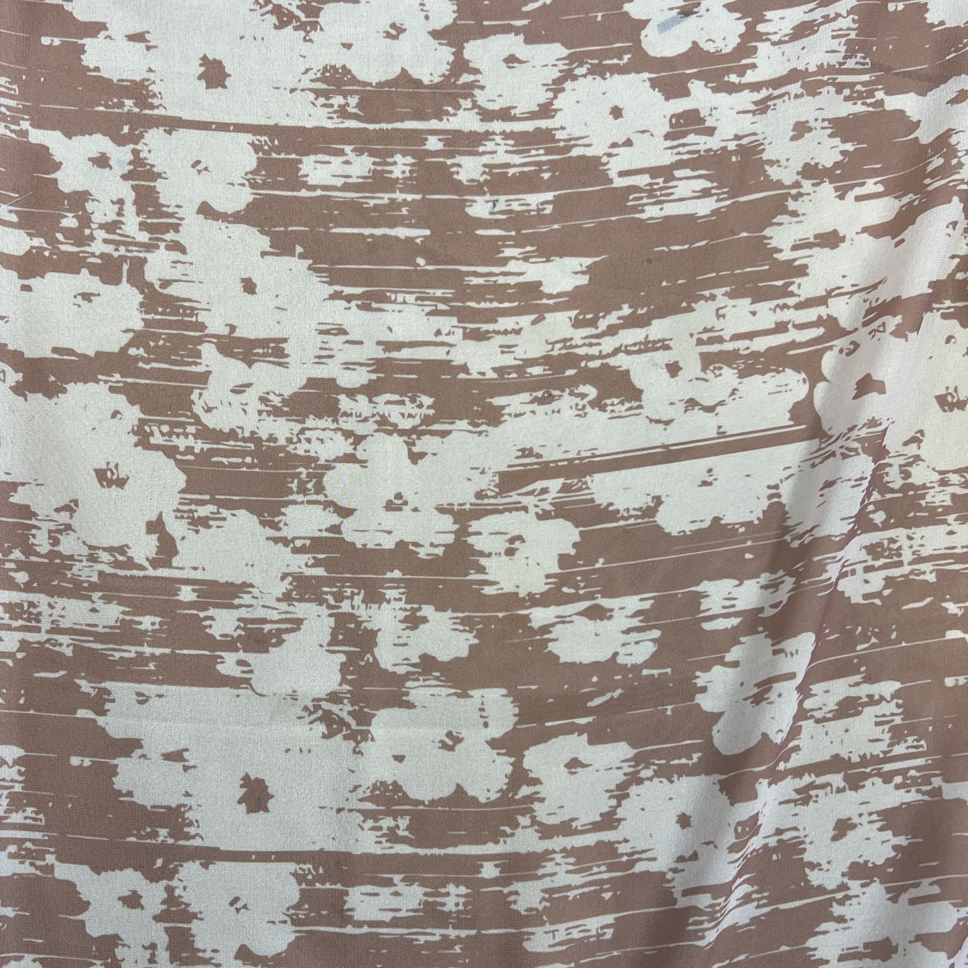 Color: Mauve/White Flowers and Lines