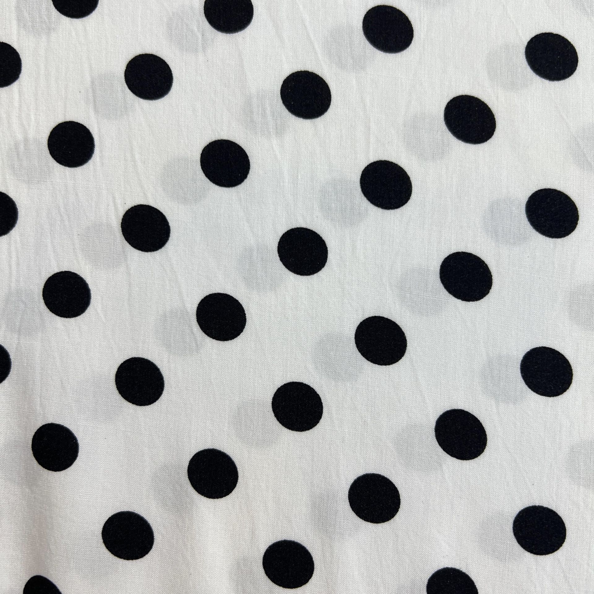Color: White/Black Polka Dots