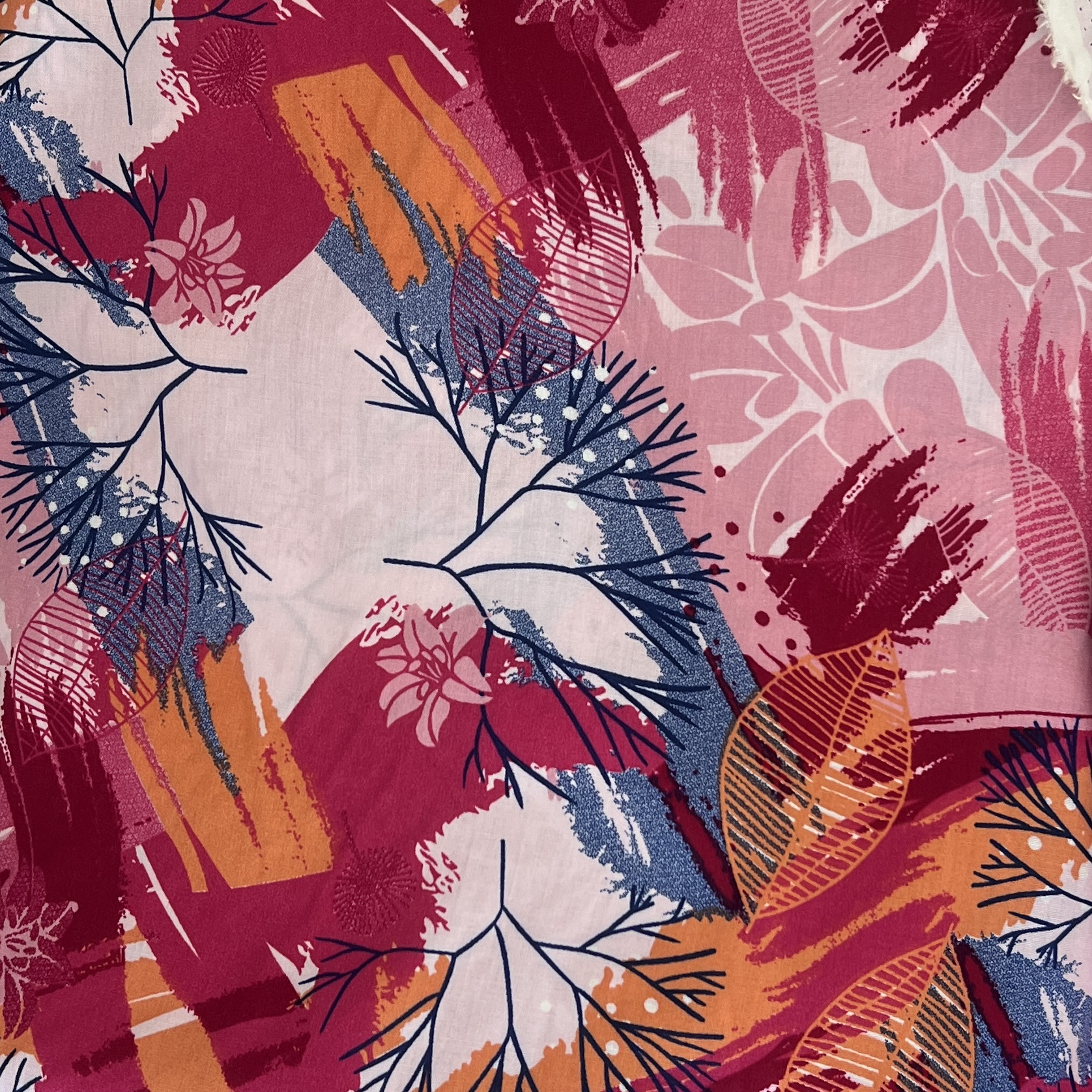 Color: Hot Pink/Orange/Blue Leaves
