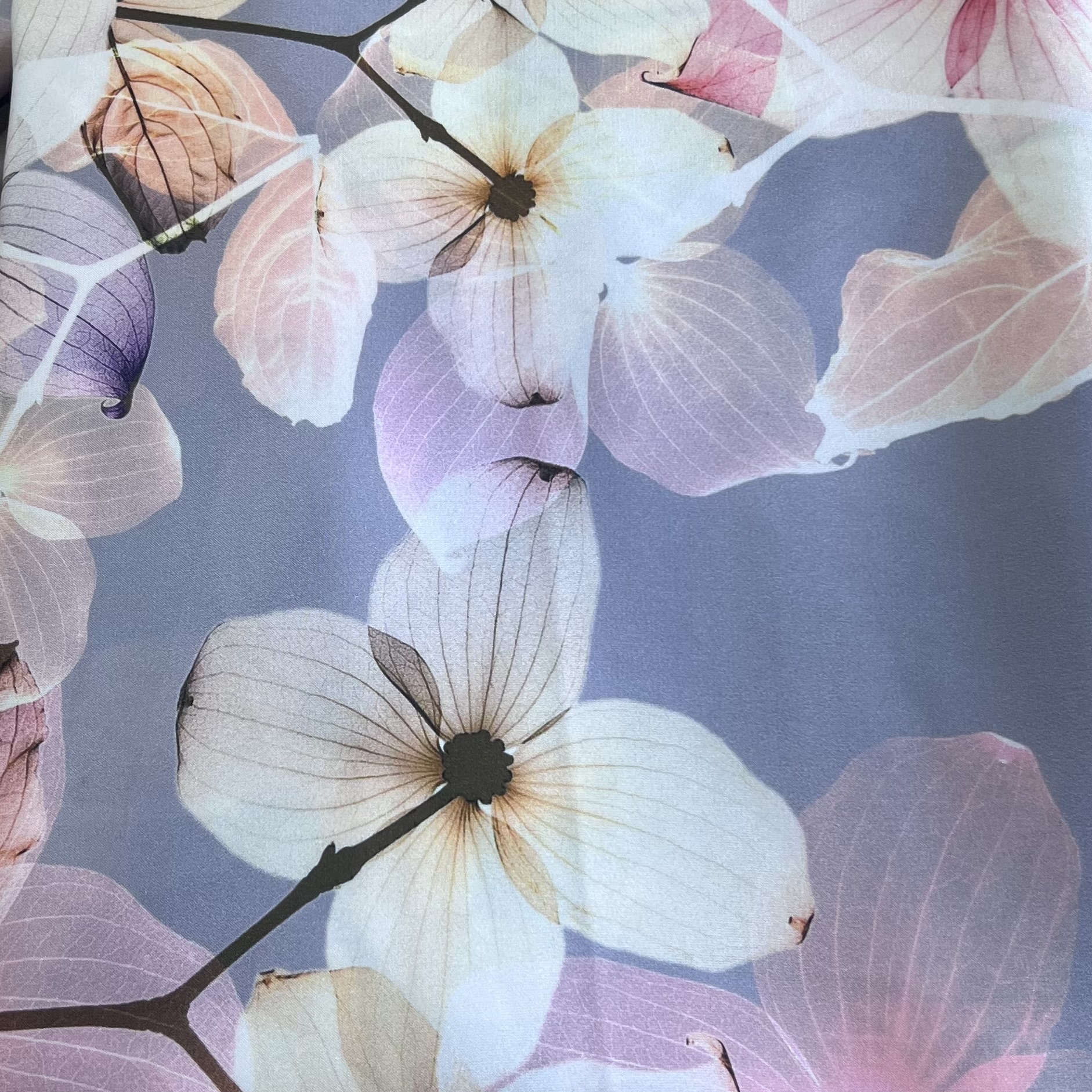 Color: Gray/Light Pink Flowers