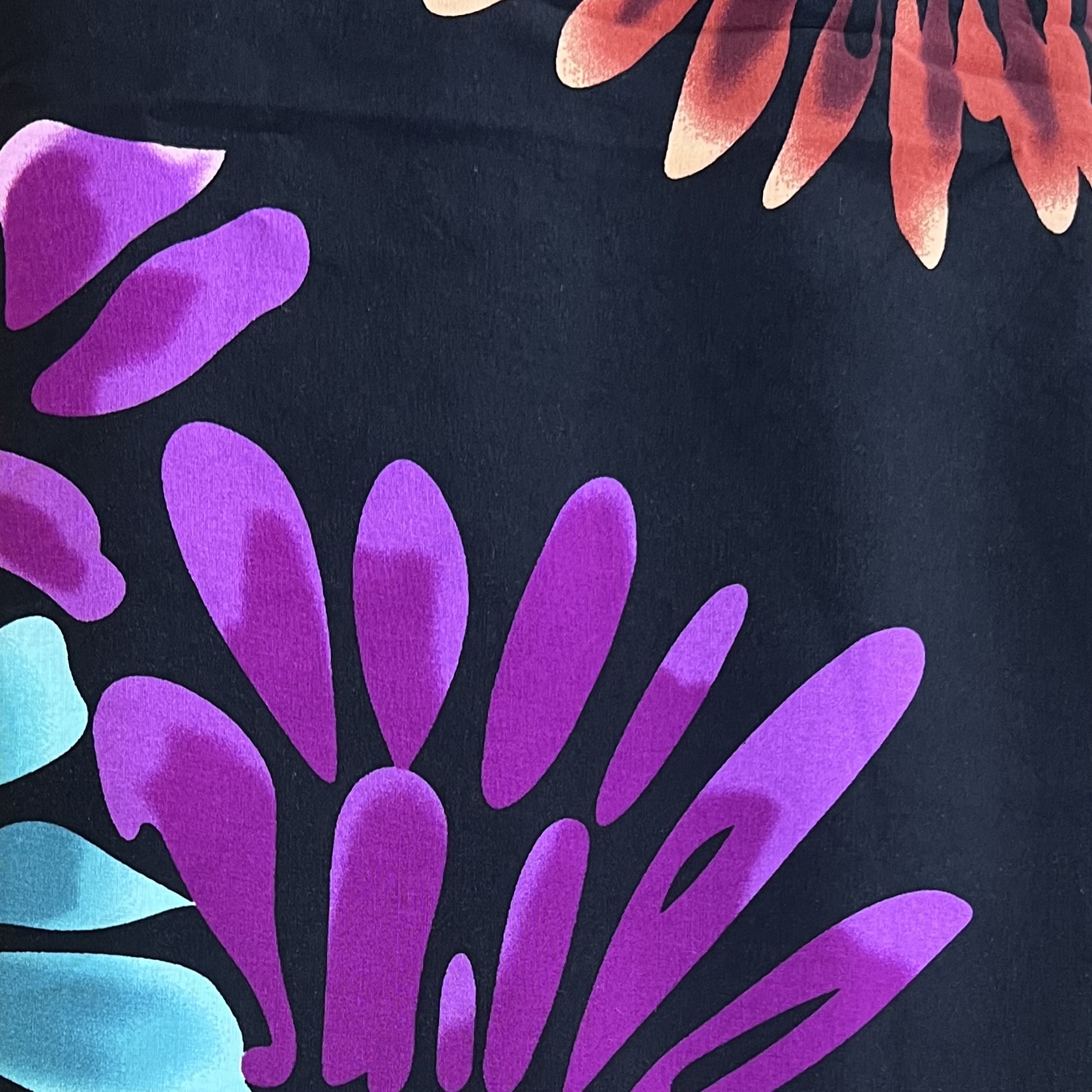 Color: Black/Giant Purple-Blue Flowers