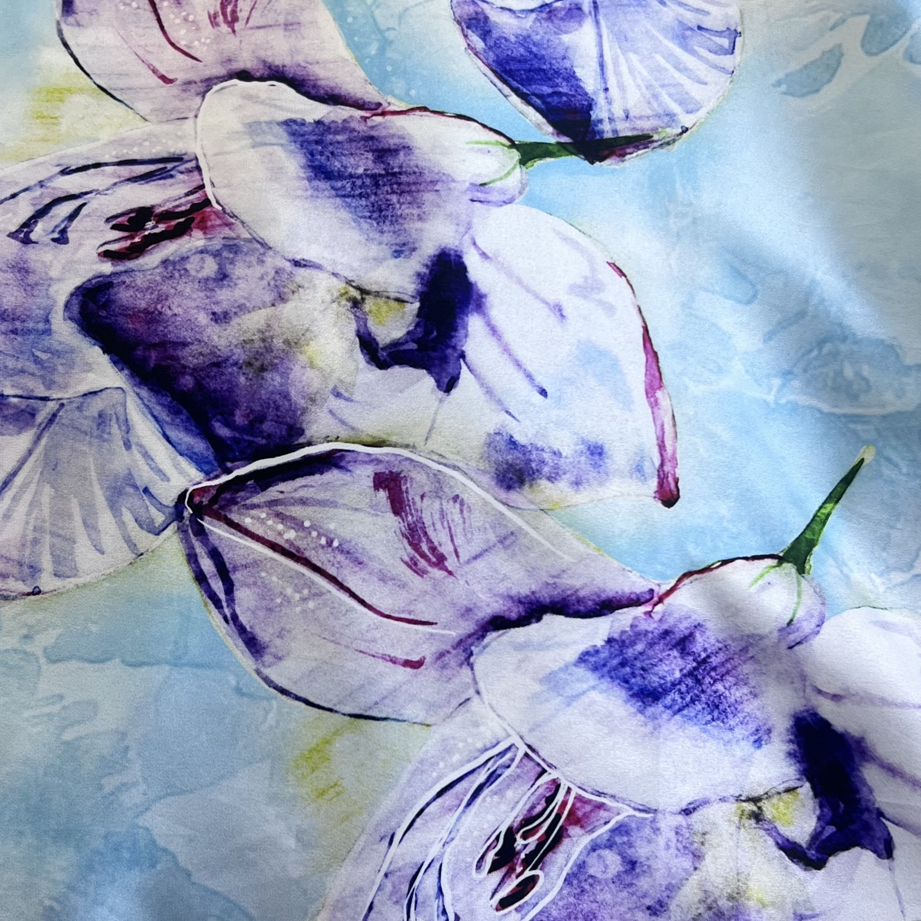 Color: White/Mint-Big Purple Flowers