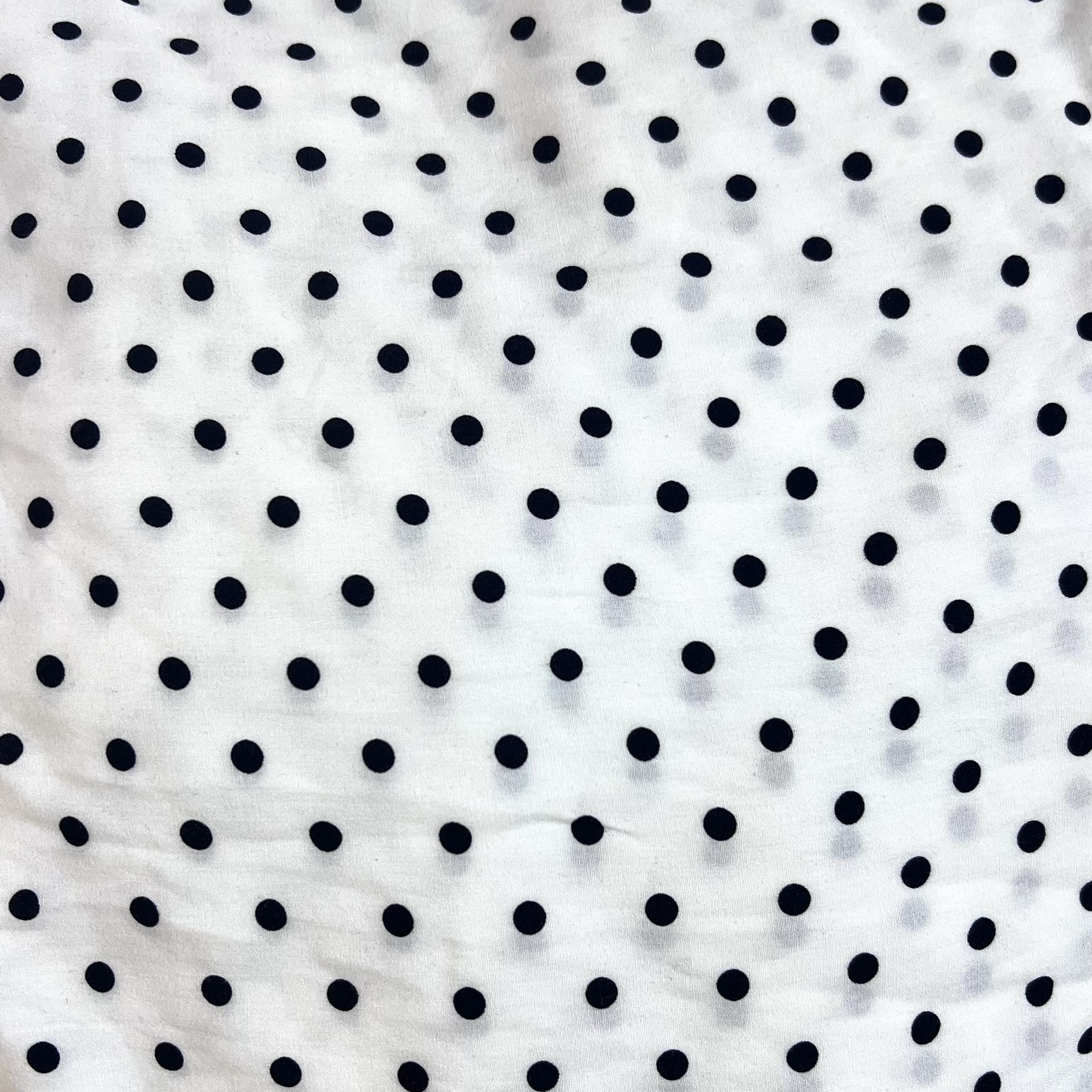 Color: White/Black Medium Polka