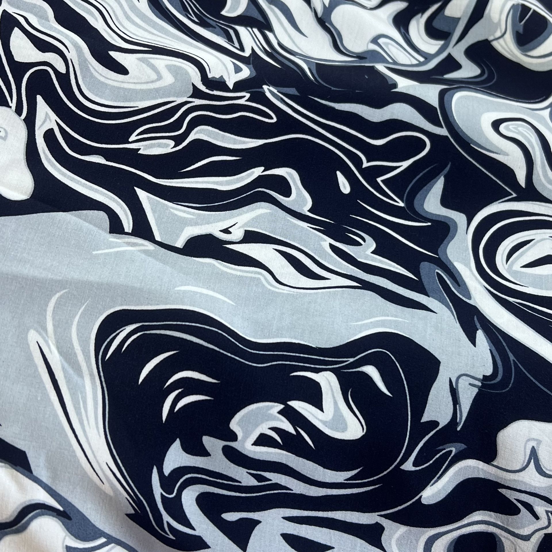 Color: Navy/Light Blue-Off White Waves
