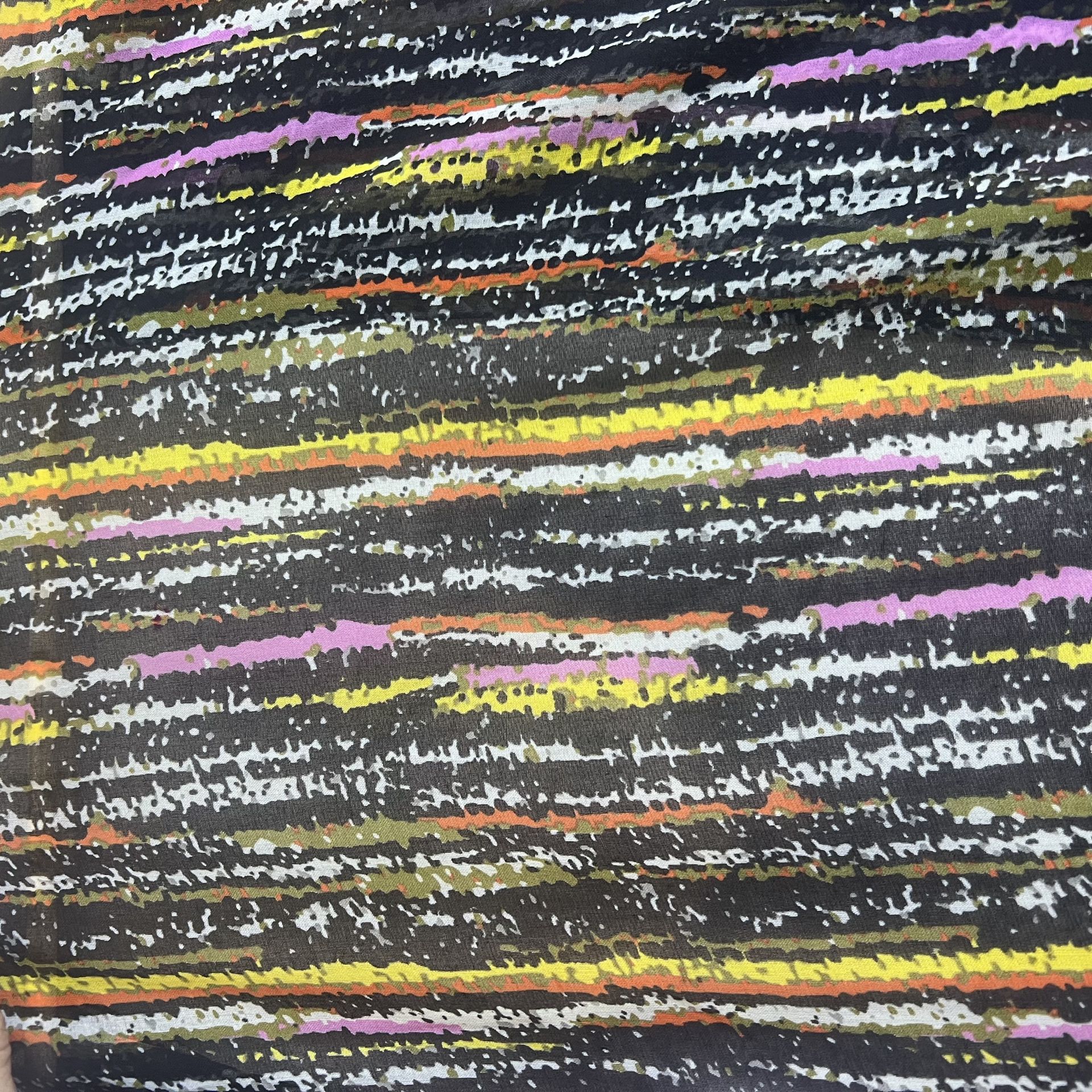 Color: Black/Color Lines