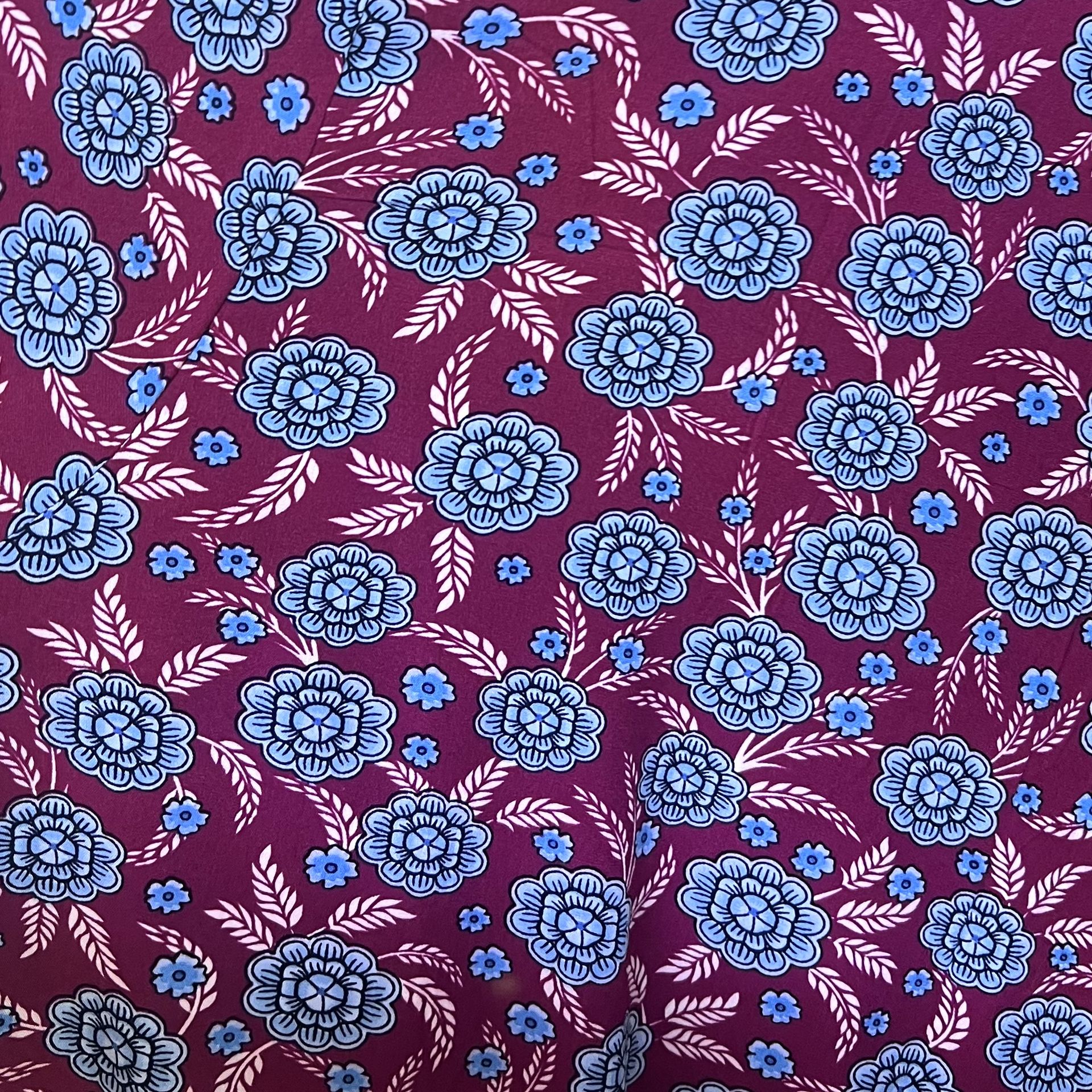 Color: Dark Red/Blue Flowers
